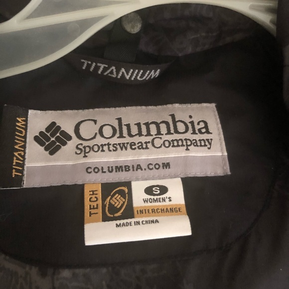 COLUMBIA "Tech Interchange" Titanium Jacket - Picture 3 of 3